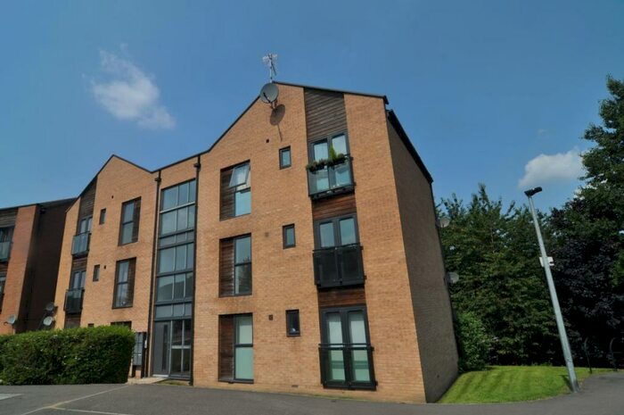 2 Bedroom Apartment To Rent In Ladyoak Way, Rotherham, S65