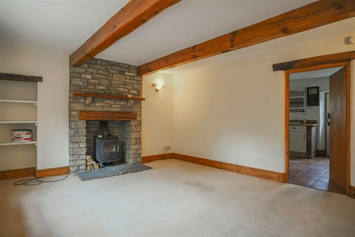 2 Bedroom End Of Terrace House To Rent In Bawdlands, Clitheroe, BB7