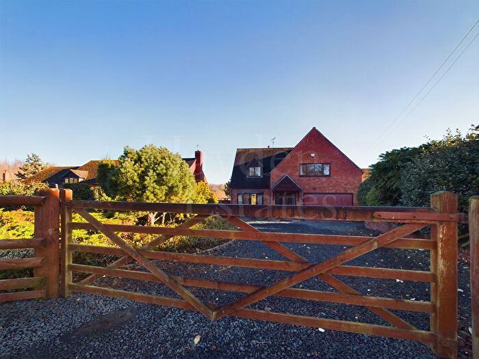 4 Bedroom Detached House To Rent In Neen Sollars, Kidderminster, DY14