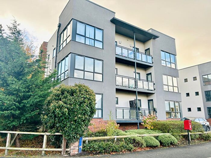 2 Bedroom Apartment For Sale In Edmunds Vale, Durham, Durham, DH1