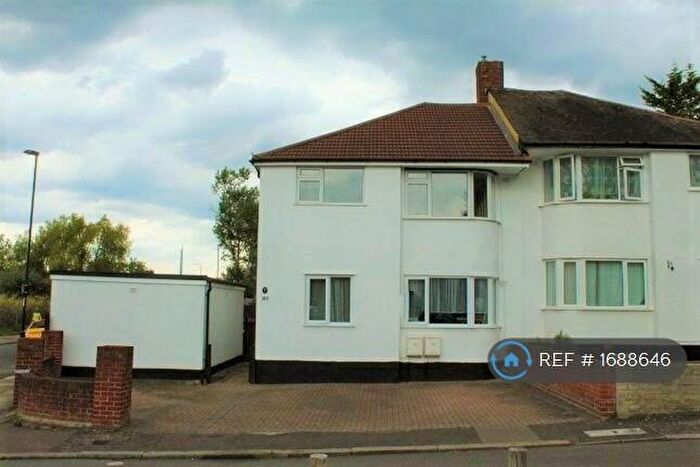 2 Bedroom Maisonette To Rent In Moremead Road, London, SE6