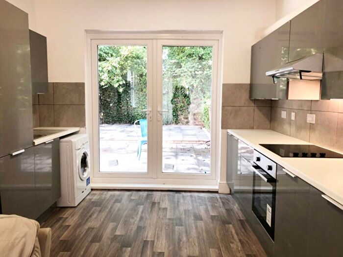 7 Bedroom House To Rent In Colum Road, Cardiff(City), CF10