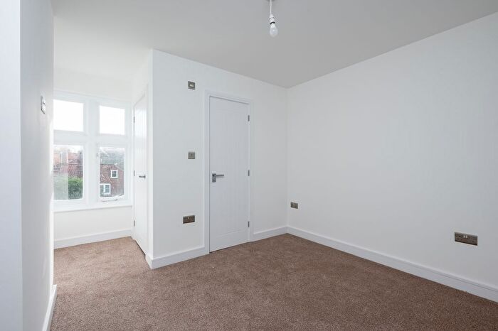 3 Bedroom End Of Terrace House For Sale In Main Street, Escrick, York, YO19