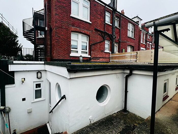 2 Bedroom Apartment To Rent In Royal Parade, Eastbourne, BN22