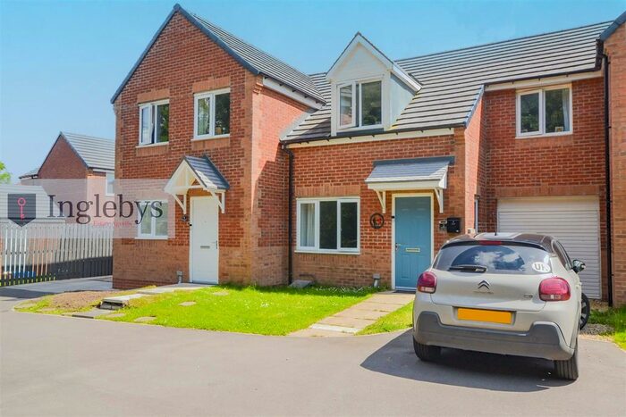 3 Bedroom Semi-Detached House For Sale In Middle Gill Close, Loftus, Saltburn-By-The-Sea, TS13