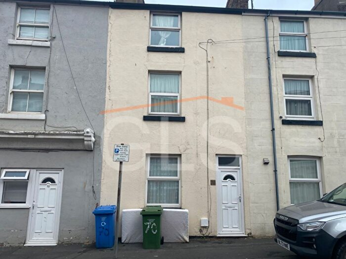 3 Bedroom Terraced House To Rent In Trafalgar Road, Scarborough, YO12
