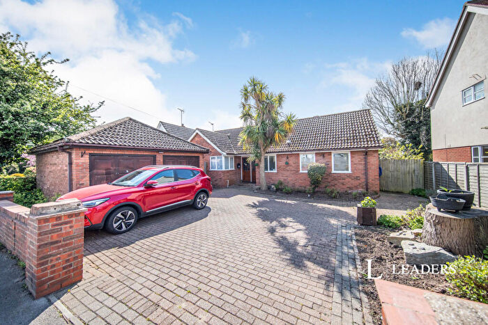 3 Bedroom Bungalow To Rent In East Road, West Mersea, Colchester, CO5