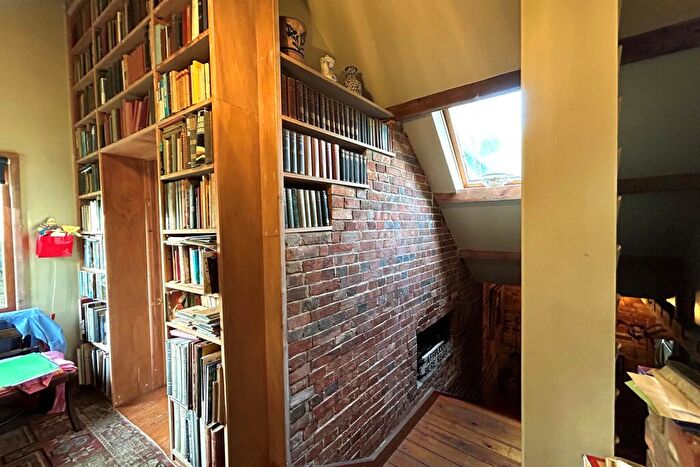 5 Bedroom Detached House To Rent In Affpuddle, DT2