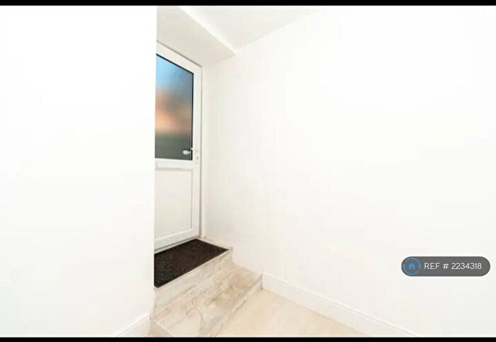 1 Bedroom Flat To Rent In London Rd North, Lowestoft, NR32
