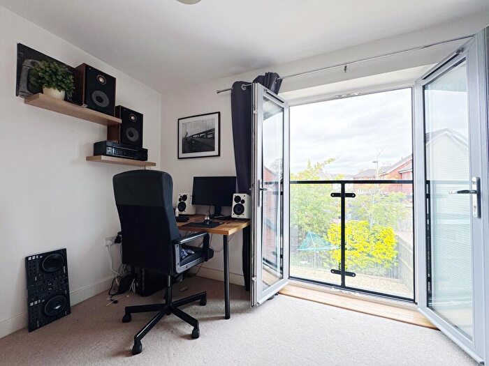 4 Bedroom House To Rent In James Counsell Way, Bristol, BS34