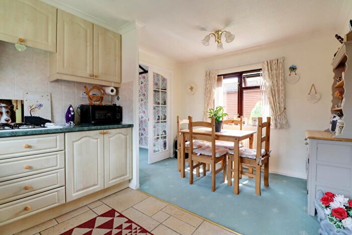 2 Bedroom Detached House For Sale In Willow Lane, Torksey, Lincoln, LN1