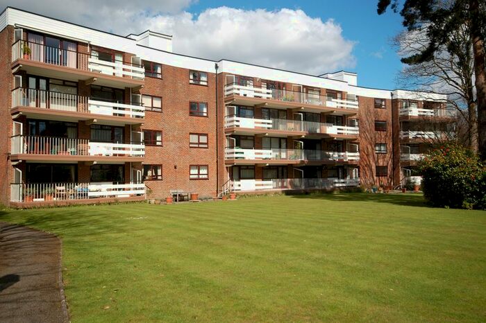 3 Bedroom Flat To Rent In Martello House, Western Road, Canford Cliffs, BH13