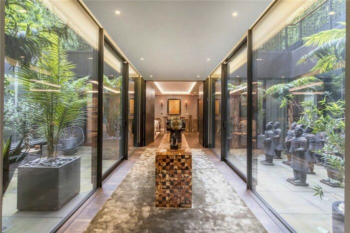 3 Bedroom Flat To Rent In Park Crescent, Marylebone, London, W1B