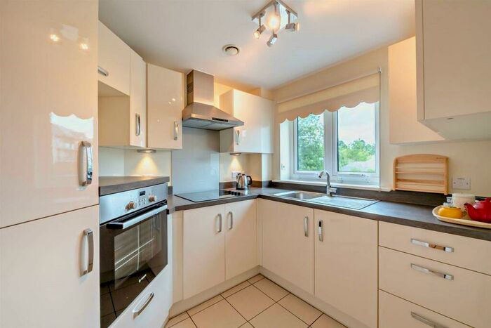 2 Bedroom Apartment For Sale In Squire Court, Raleigh Mead, South Molton Devon, EX36