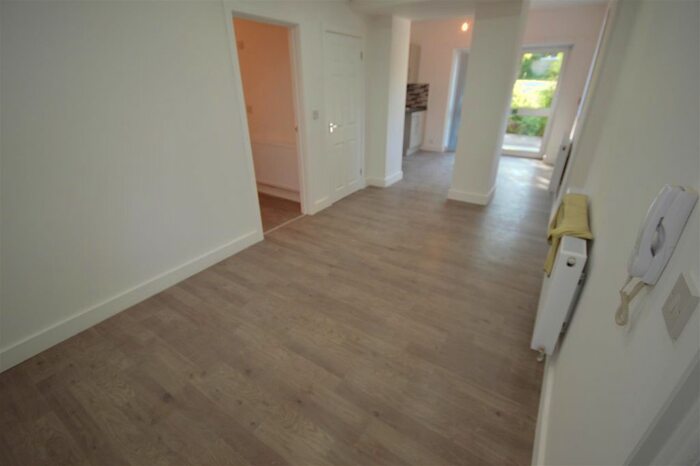 1 Bedroom Flat To Rent In Newton Road, Burton-On-Trent, DE15