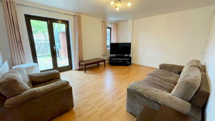 4 Bedroom Terraced House To Rent In Laburnum Street, Shorditch, E2