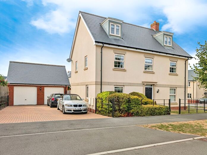 5 Bedroom Detached House For Sale In Speckled Wood Road, Thornbury, BS35