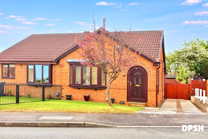 2 Bedroom Semi-detached Bungalow For Sale In Meadowgate Drive, Lofthouse, Wakefield, WF3