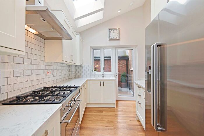 4 Bedroom Property To Rent In Trinity Road, Wimbledon, SW19