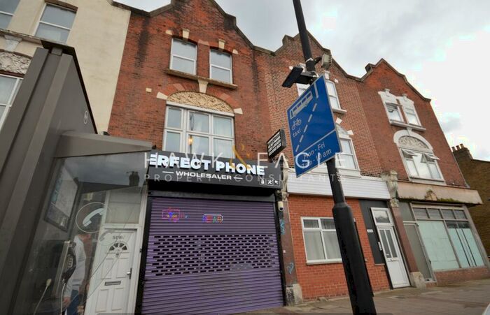 3 Bedroom Flat To Rent In Romford Road, London, E7