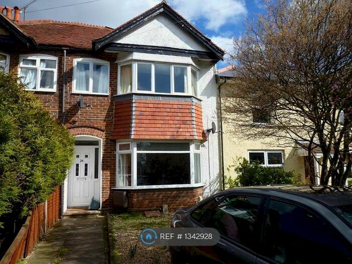 1 Bedroom Flat To Rent In St. Edmunds Road, Southampton, SO16
