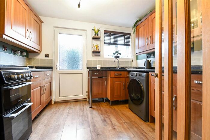 3 Bedroom Terraced House For Sale In Ranby Road, Scunthorpe, DN17