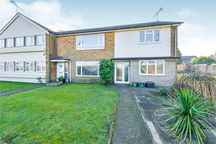 2 Bedroom Maisonette To Rent In Ryecroft Court, AL4