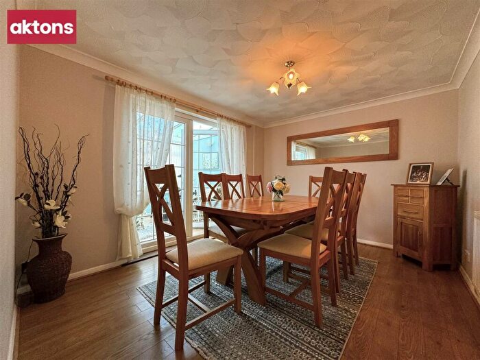 3 Bedroom Detached House For Sale In Ridgeway, Machen, Caerphilly, CF83