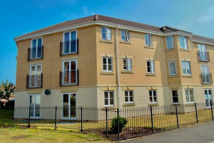 2 Bedroom Flat To Rent In Scholars Walk, Berkshire, SL3