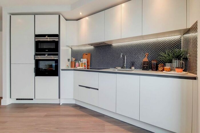 2 Bedroom Flat To Rent In Merrick Road, Southall, London, UB2