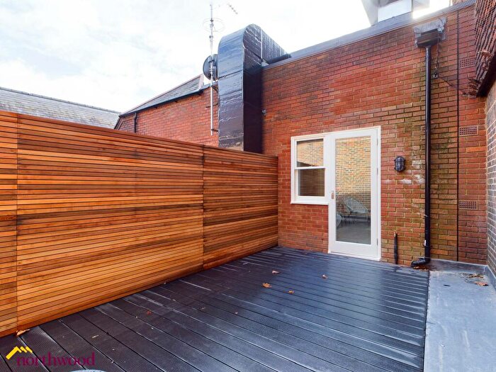 Studio To Rent In Bridge Street, Banbury, OX16