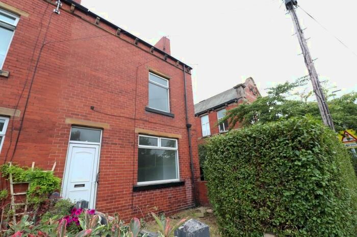 4 Bedroom End Of Terrace House To Rent In Common Lane, East Ardsley, Wakefield, WF3