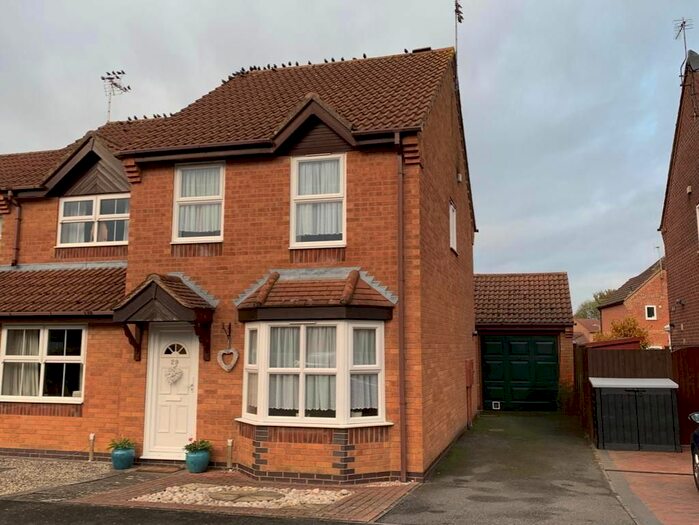 3 Bedroom Semi-Detached House To Rent In Deene Close, Market Harborough, Leicestershire LE16