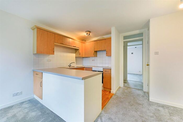 1 Bedroom Maisonette To Rent In Reynolds Close, Colliers Wood, London, SW19