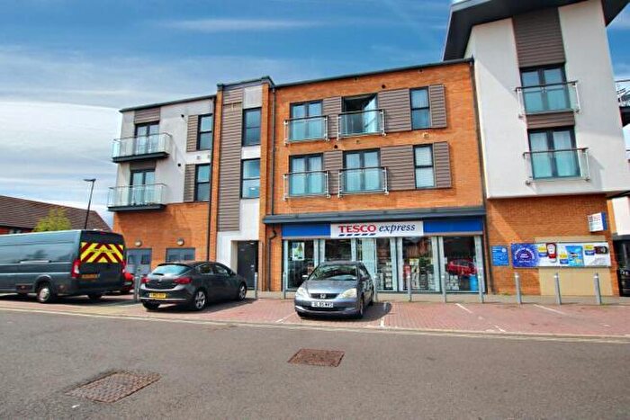 1 Bedroom Flat For Sale In Mercator Close, Southampton, SO16