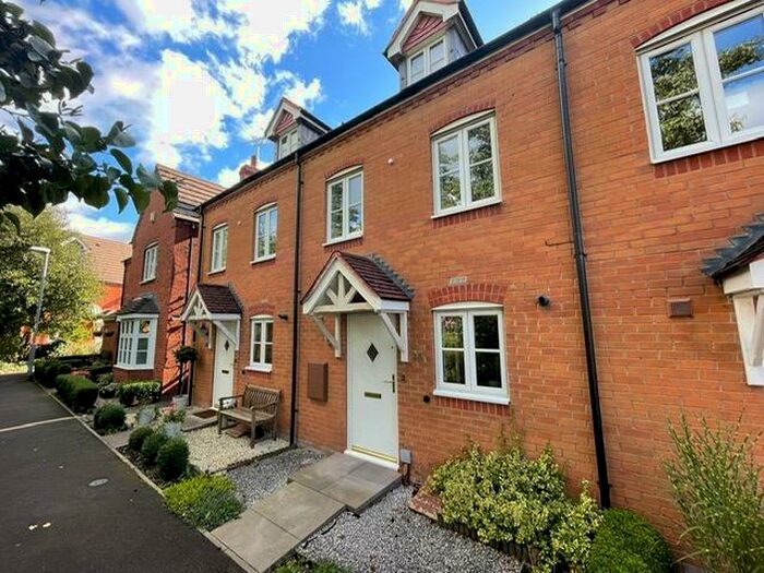 3 Bedroom House To Rent In Chestnut Drive, Hagley, Stourbridge, DY9