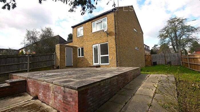 1 Bedroom Maisonette For Sale In Closemead Close, Northwood, HA6