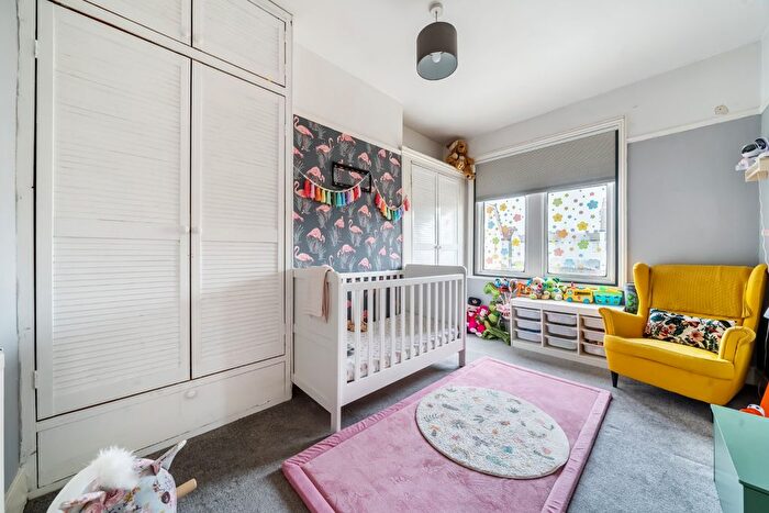 3 Bedroom Terraced House For Sale In Queens Road, Portsmouth, Hampshire, PO2