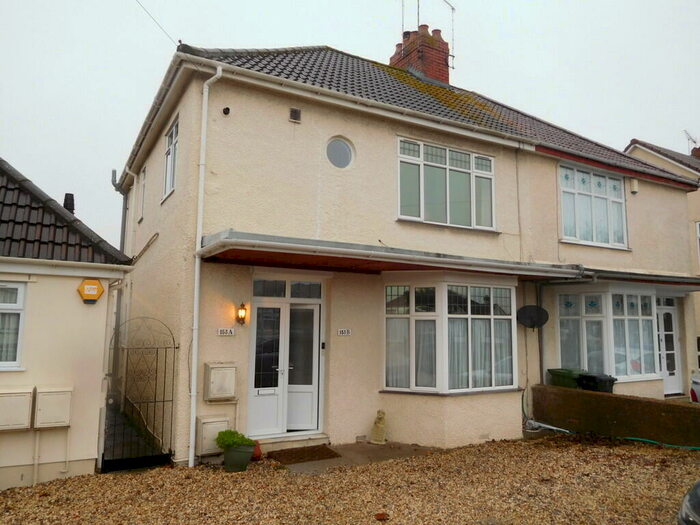 1 Bedroom Flat To Rent In Badminton Road, Downend, BS16