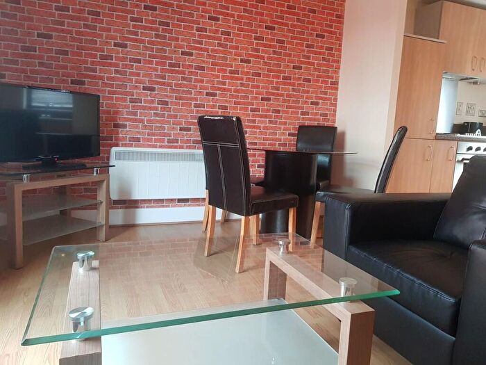 1 Bedroom Apartment To Rent In Kings Court Plaza, B1