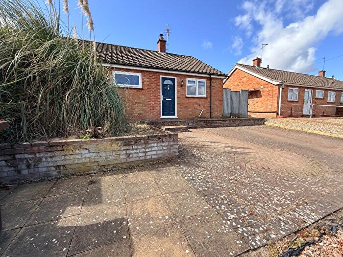 2 Bedroom Semi-Detached Bungalow For Sale In Elizabeth Avenue, Norwich, Norfolk, NR7