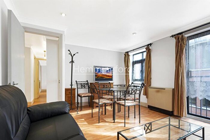 2 Bedroom Apartment For Sale In Cobalt Building, Bridgewater Square, EC2Y