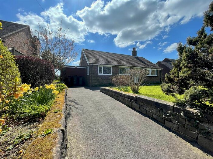 3 Bedroom Detached Bungalow For Sale In Fairview, Thorncliffe, ST13