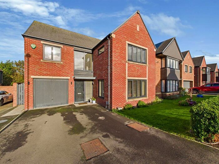 4 Bedroom Detached House For Sale In Viscount Close, Earsdon View, NE27