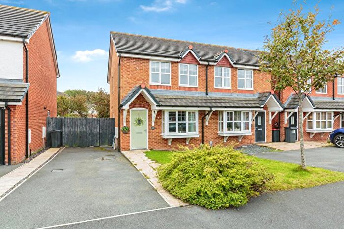 3 Bedroom Semi-Detached House For Sale In Rippingale Way, Thornton-cleveleys, FY5