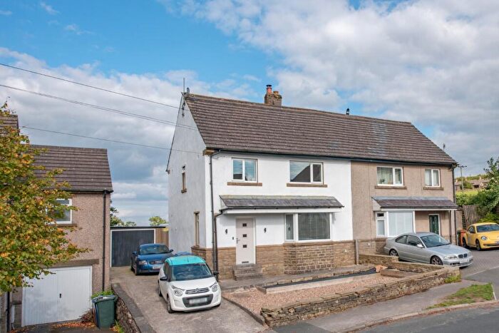 3 Bedroom Semi-Detached House For Sale In Collinge Road, Cowling, BD22