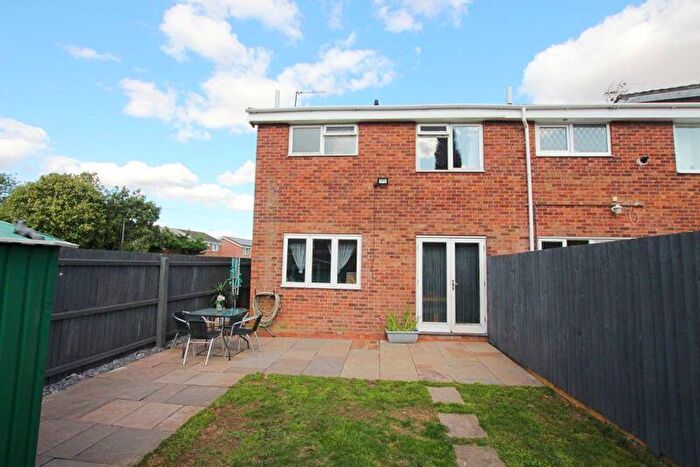 3 Bedroom End Of Terrace House For Sale In Abbots Way, Ulceby, DN39