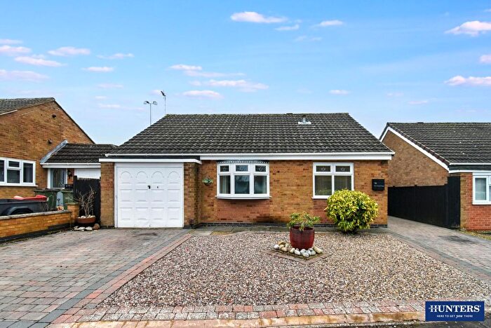 2 Bedroom Detached Bungalow For Sale In New Forest Close, Wigston, LE18