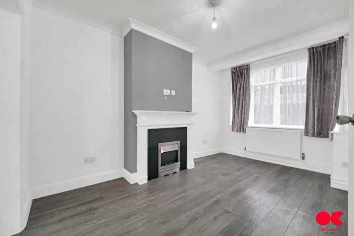 3 Bedroom Semi-Detached House To Rent In Cherry Tree Lane, Rainham, RM13