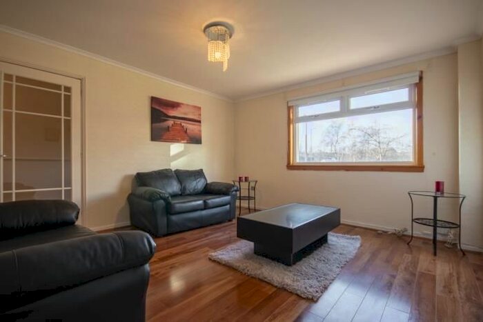 3 Bedroom End Of Terrace House To Rent In Hailesland Grove, Edinburgh, EH14